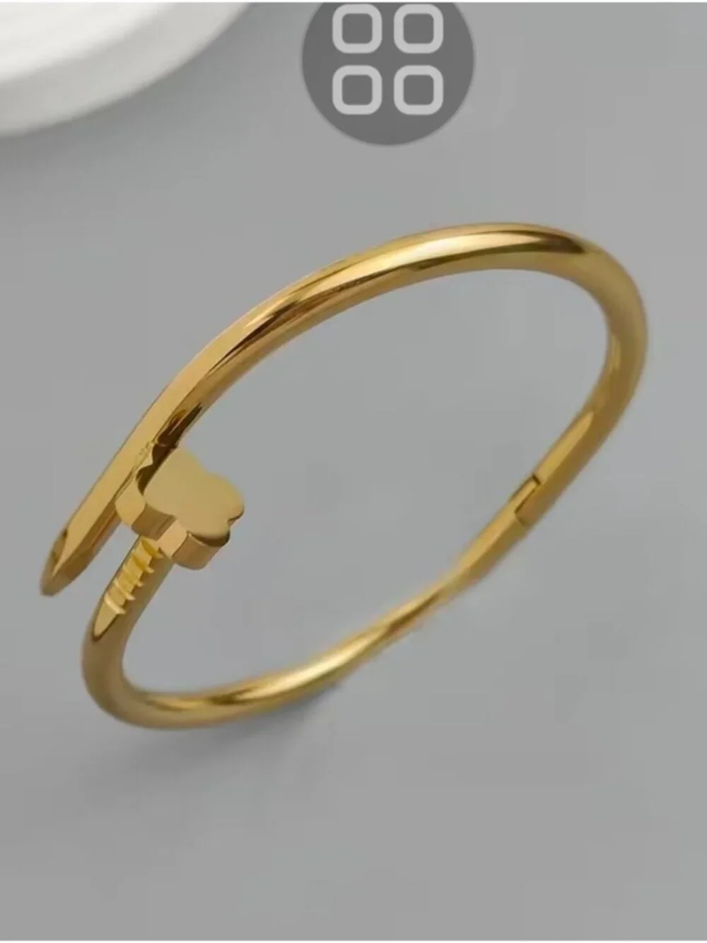 Yellow Gold Clover Nail-Style Bangle Bracelet